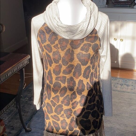 Lime & Chili Striped and Cheetah Print Tunic Top L - Picture 1 of 8